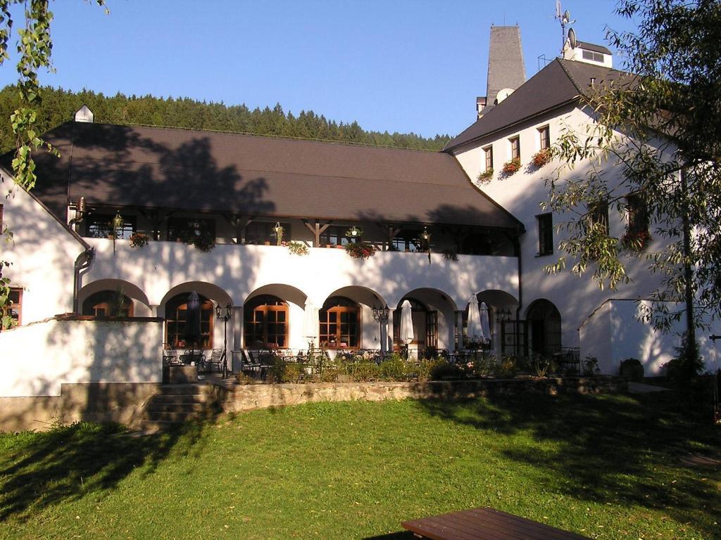 Hotel Ruze Rožmberk nad Vltavou Eksteriør bilde