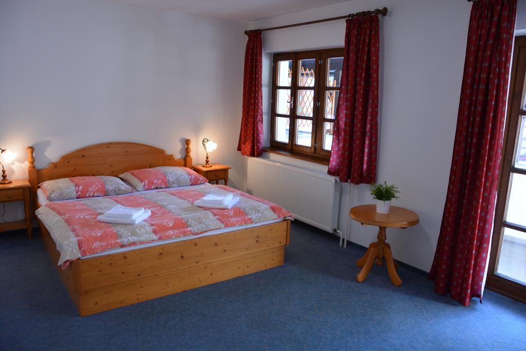 Hotel Ruze Rožmberk nad Vltavou Eksteriør bilde