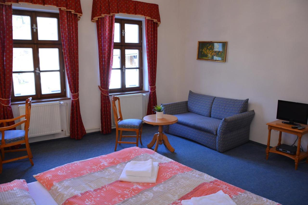 Hotel Ruze Rožmberk nad Vltavou Eksteriør bilde